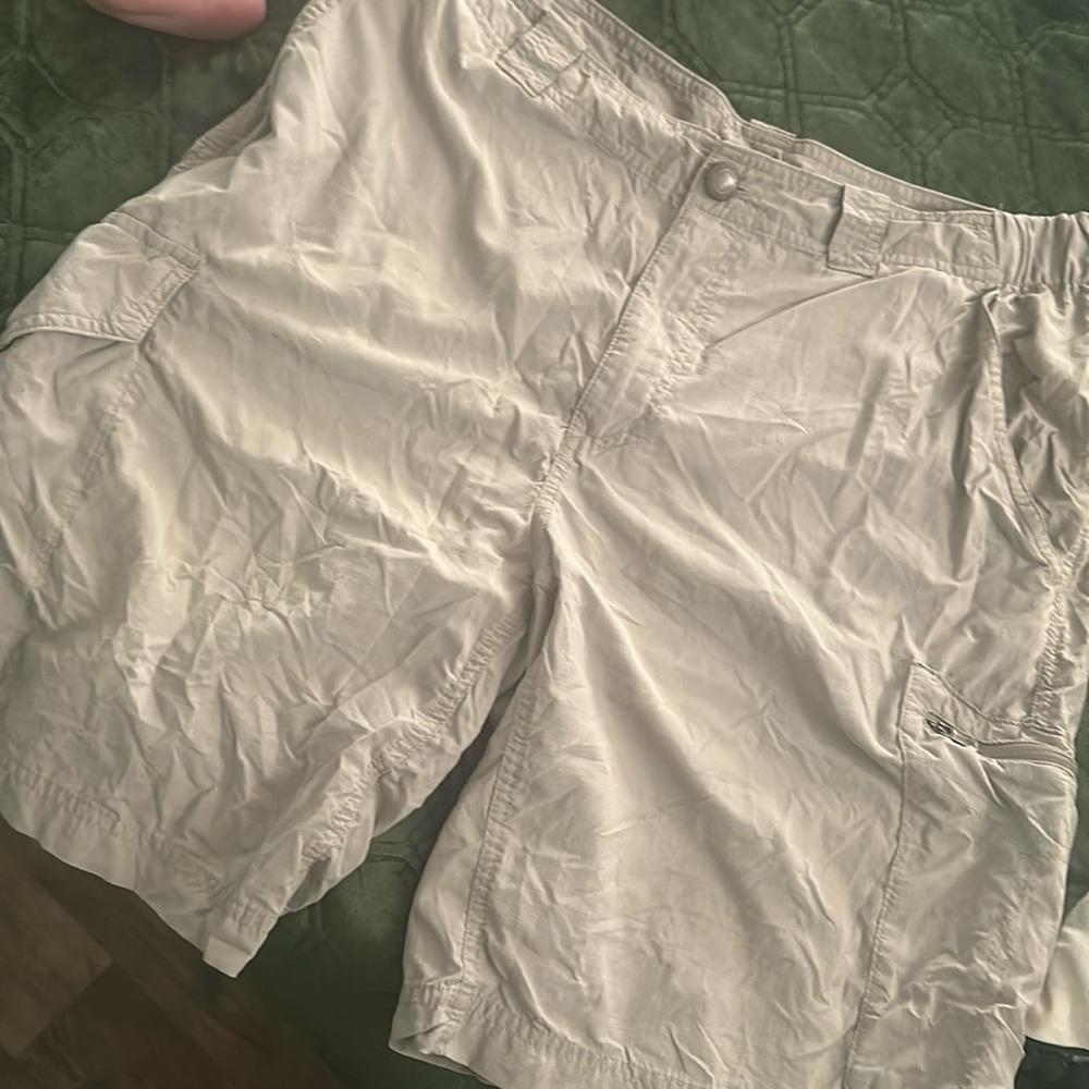 Men’s Columbia shorts/swim trunks